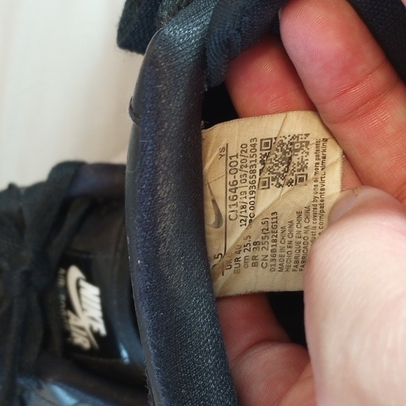 Nike Womens Air Force 1 Sneakers Sz 8.5 Black Chunky Low White Athletic Comfy - Picture 8 of 9